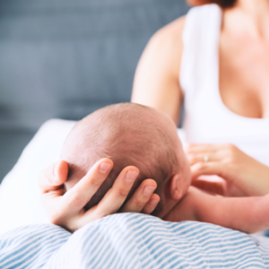 ¿Acabas de tener un hijo? Tramita online tu baja de maternidad/paternidad y evita demoras
